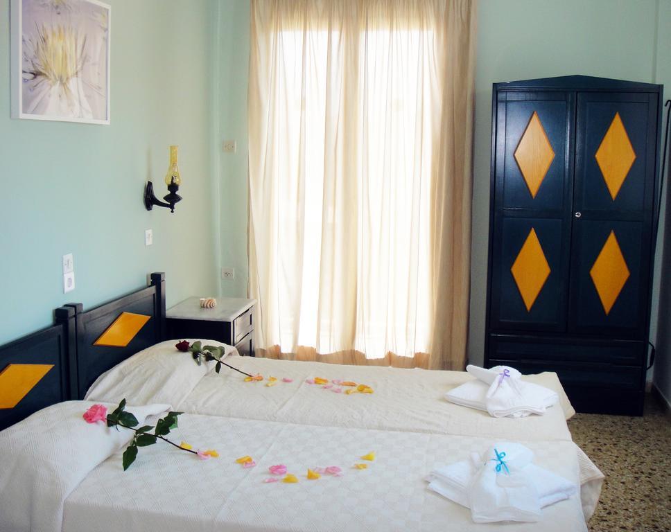 Galaxias Studios Skala  Room photo